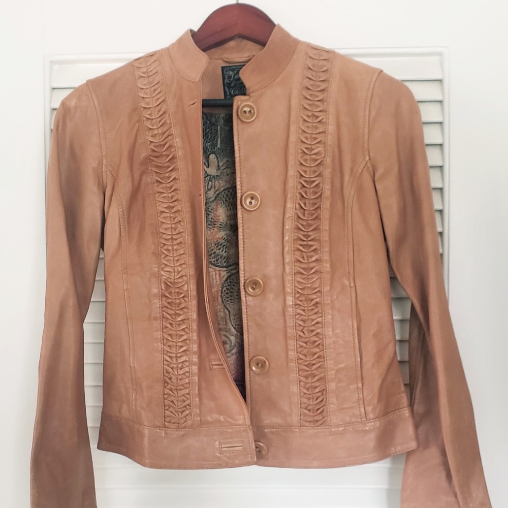 Beautiful tan Lucky Brand leather jacket XS